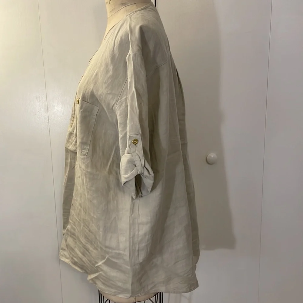 Ellen Tracy Company linen zipper down short sleeve blouse in sandstone - Picture 4 of 8